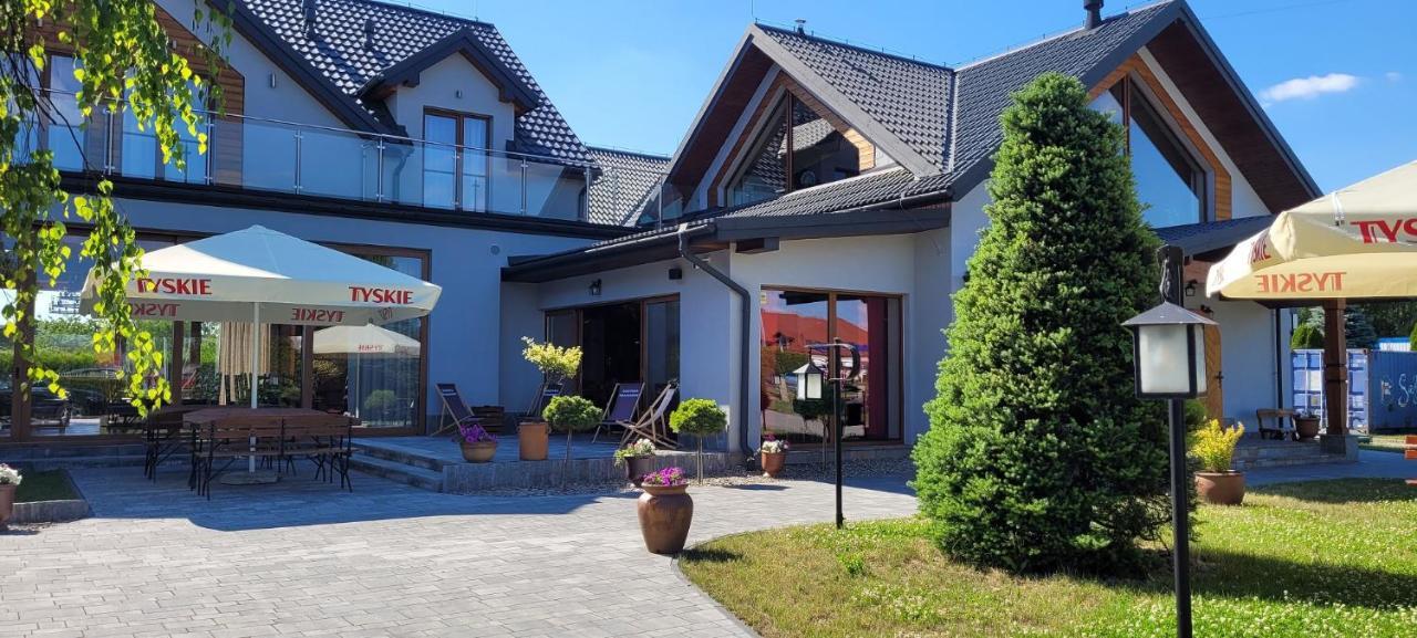 Villa & Gospoda Krakowska Kobiernice Buitenkant foto